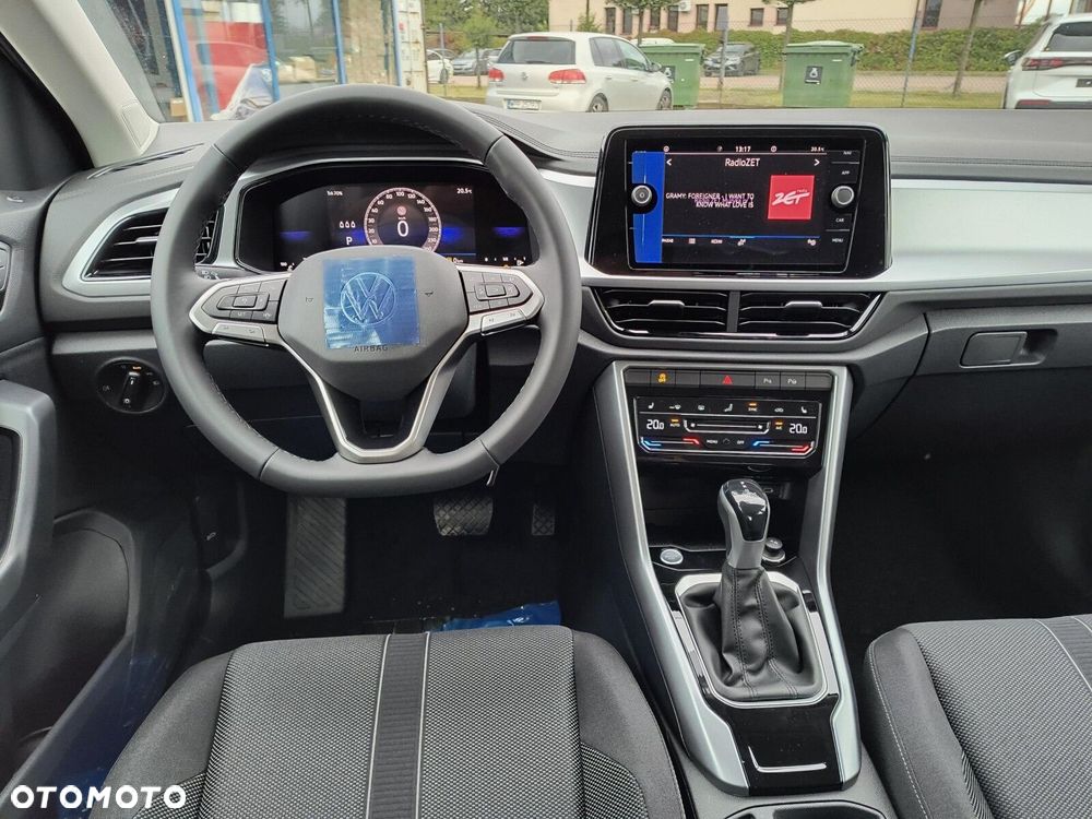 Volkswagen T-Roc - 13