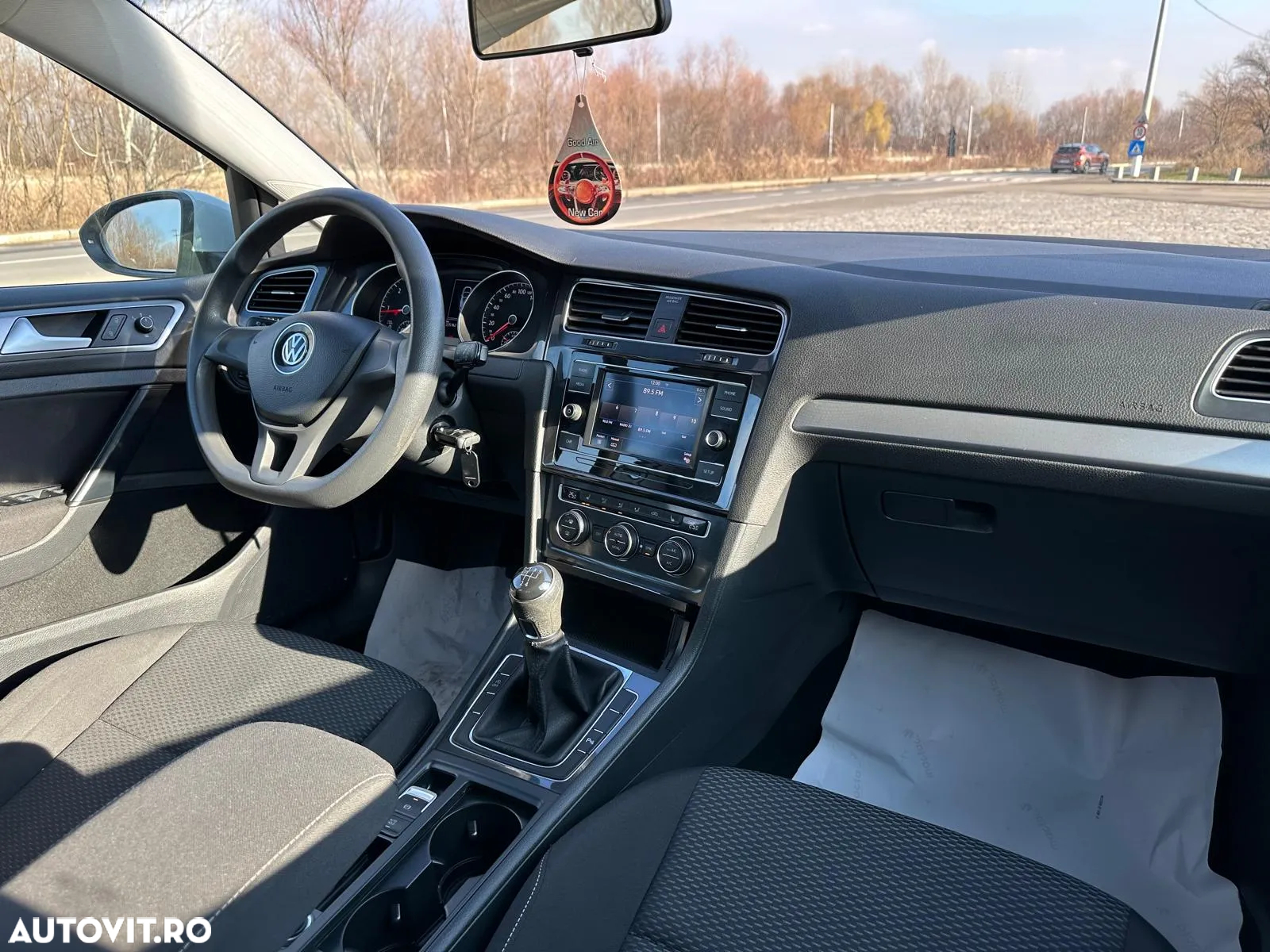 Volkswagen Golf 1.6 TDI Comfortline - 12