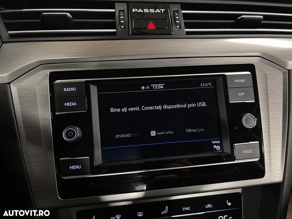 Volkswagen Passat 1.5 TSI ACT Advance - 18