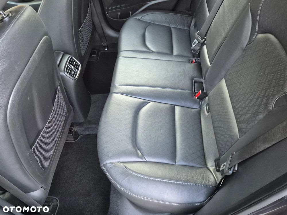 Hyundai i30 1.6 CRDI Premium - 31