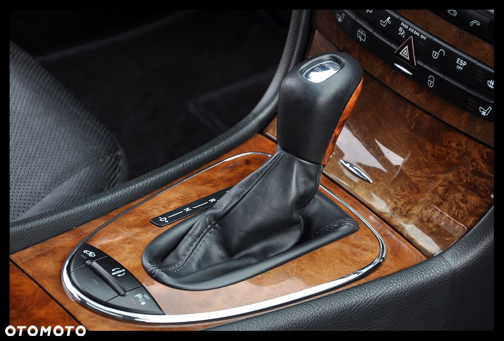 Mercedes-Benz Klasa E 500 T Avantgarde - 36