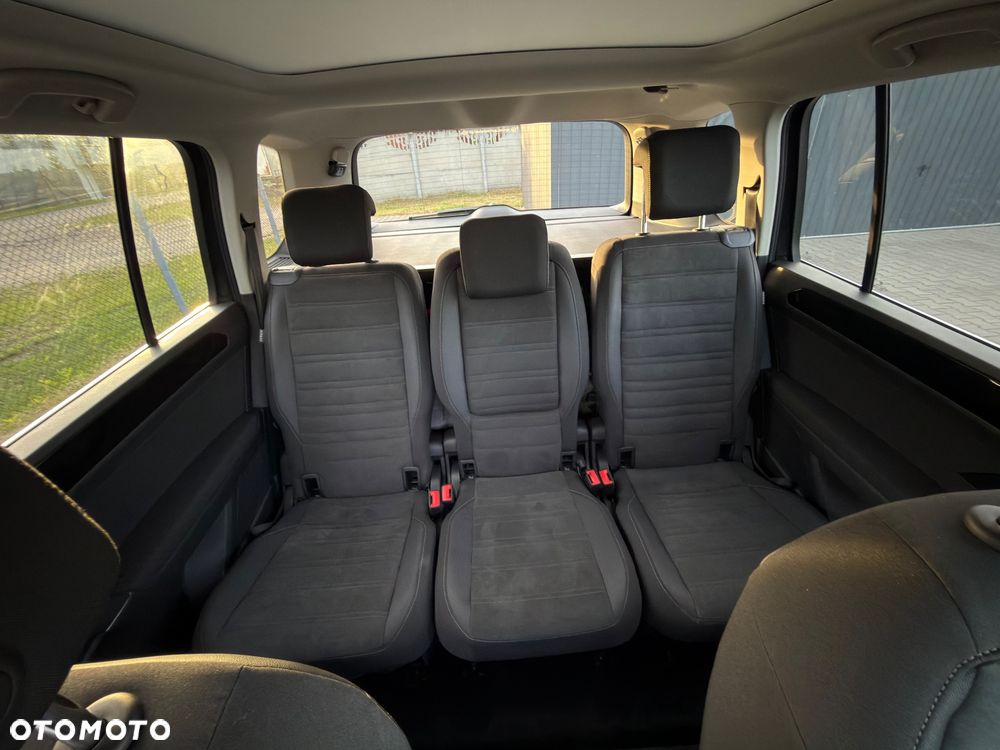 Volkswagen Touran 2.0 TDI BMT Highline DSG - 16