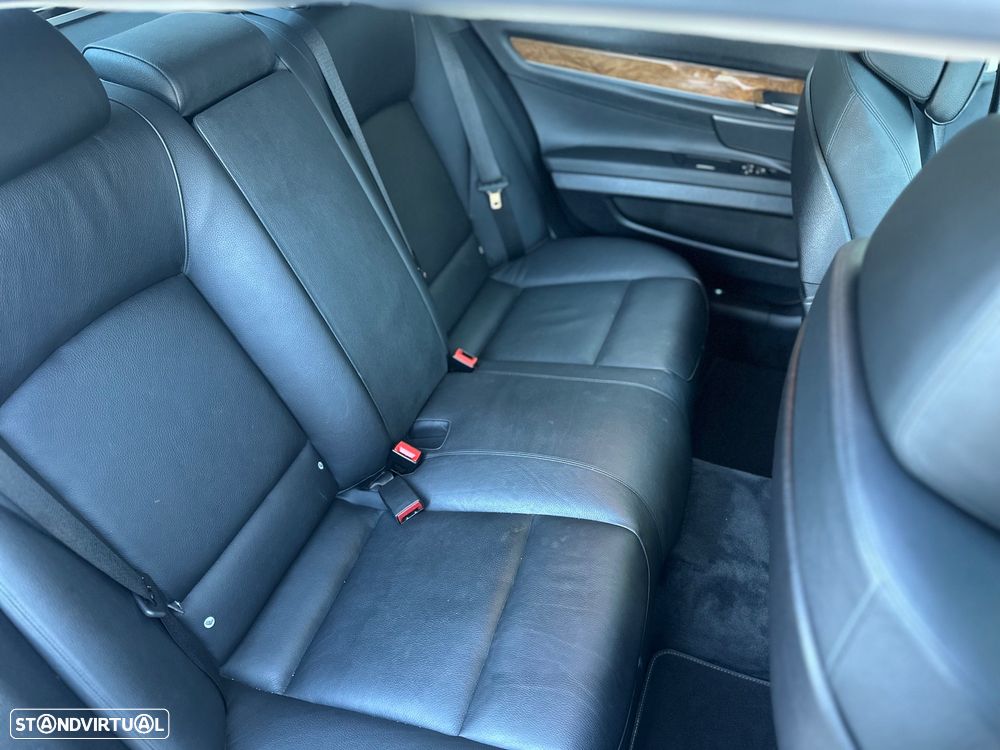 BMW 730 Ld - 36