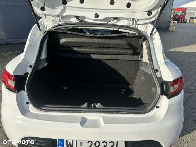 Renault Clio - 6
