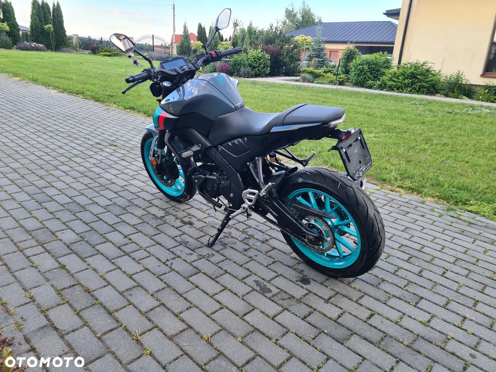 Yamaha MT - 5