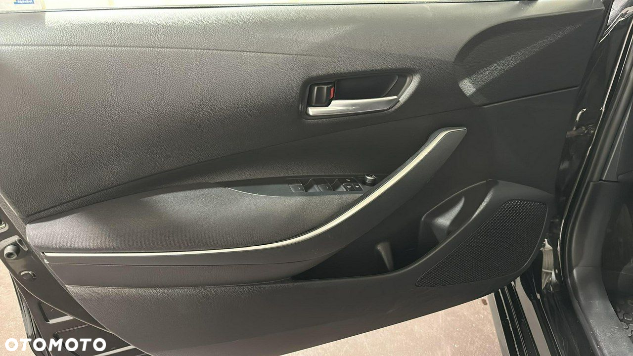 Toyota Corolla - 14