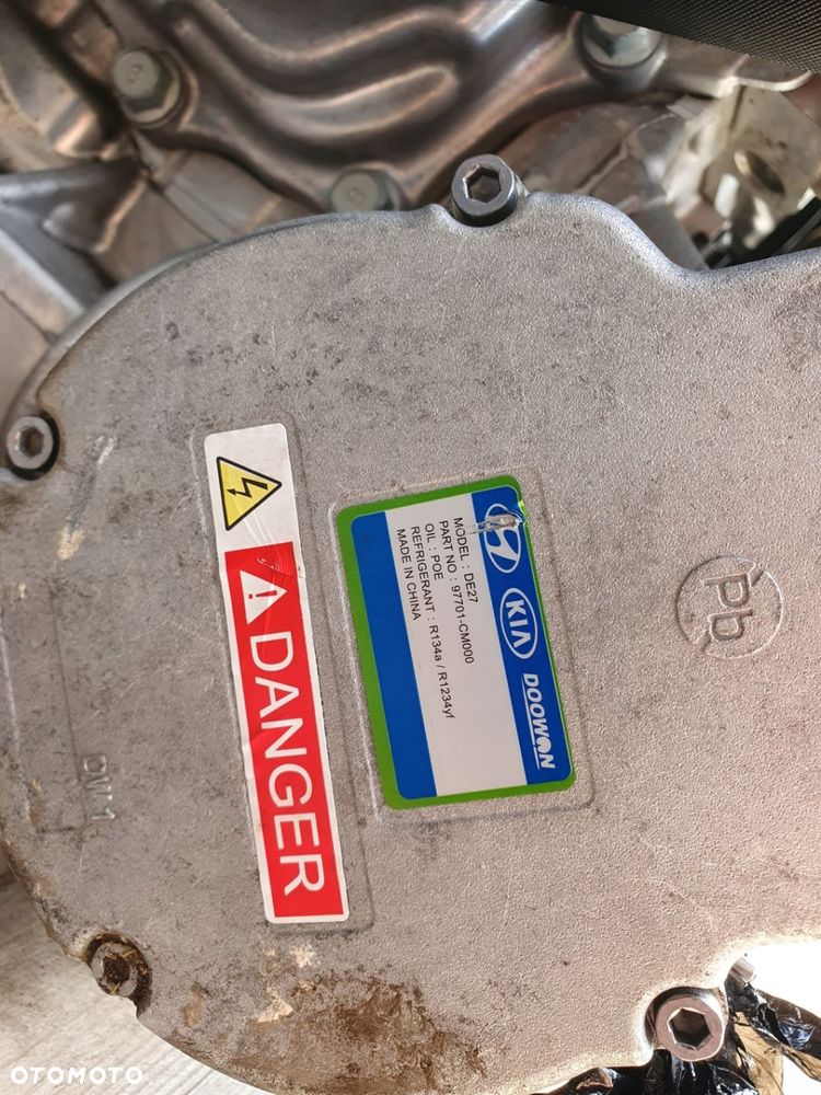 Silnik goły słupek blok KIA HYUNDAI G4LE 1.6 HYBRYDA - 4