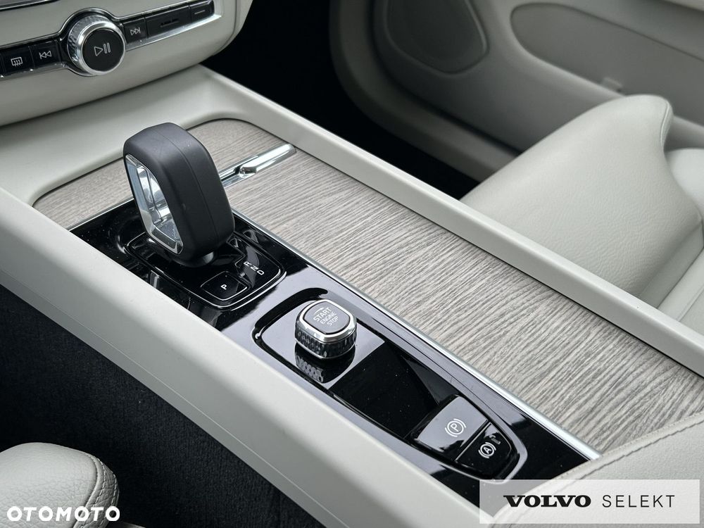 Volvo XC 60 - 20