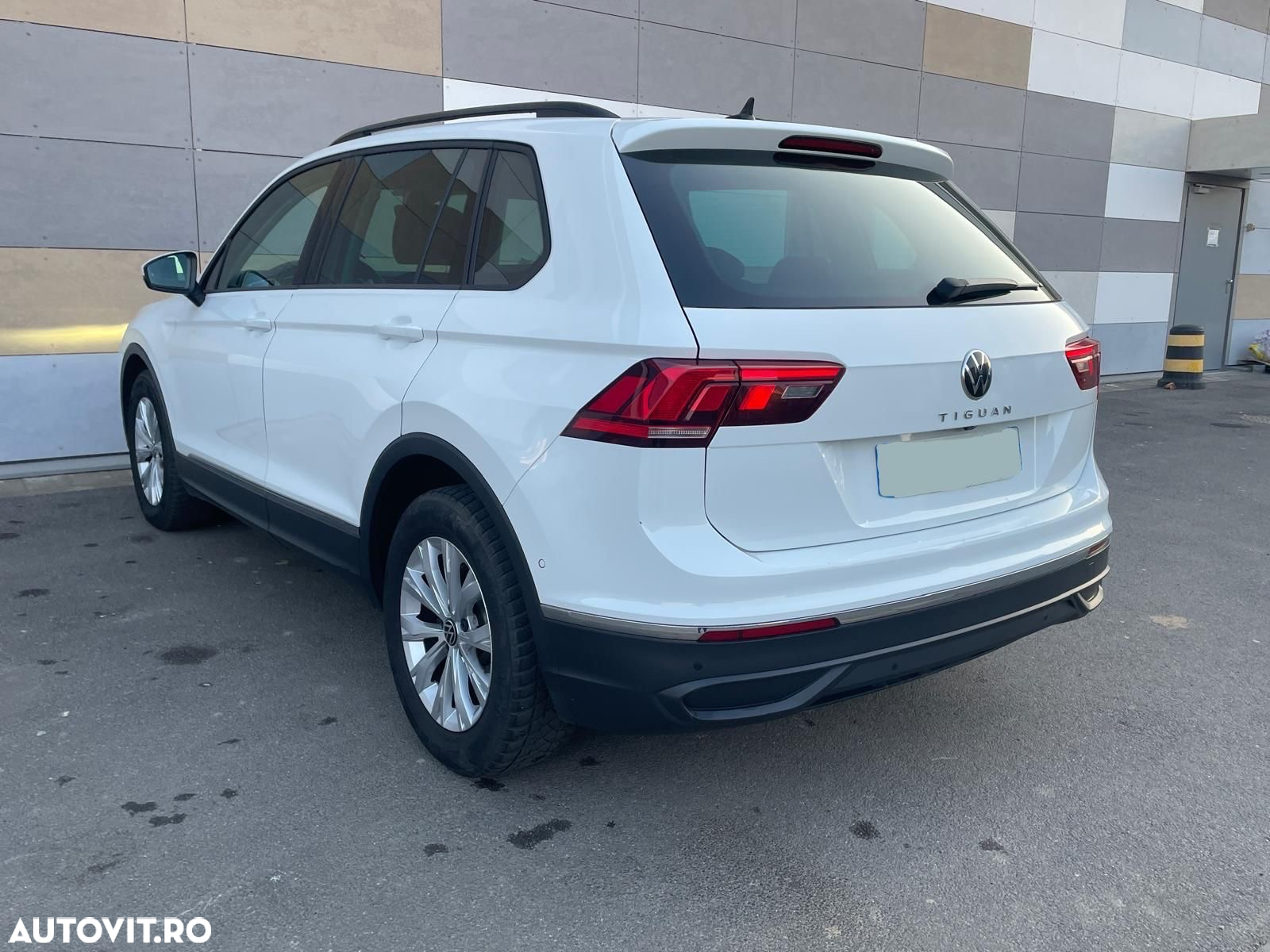 Volkswagen Tiguan 2.0 TDI DSG Elegance - 8
