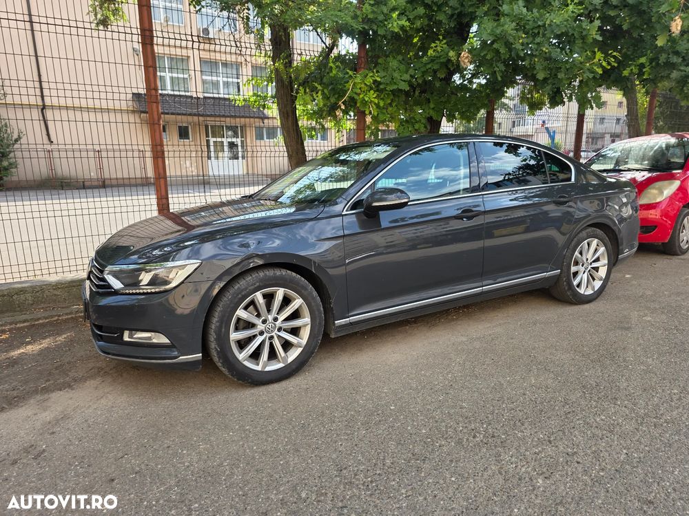 Volkswagen Passat - 2
