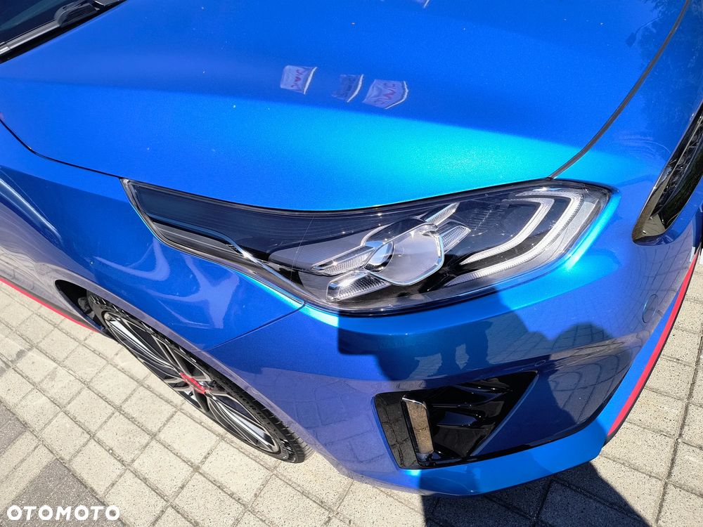 Kia ProCeed - 10