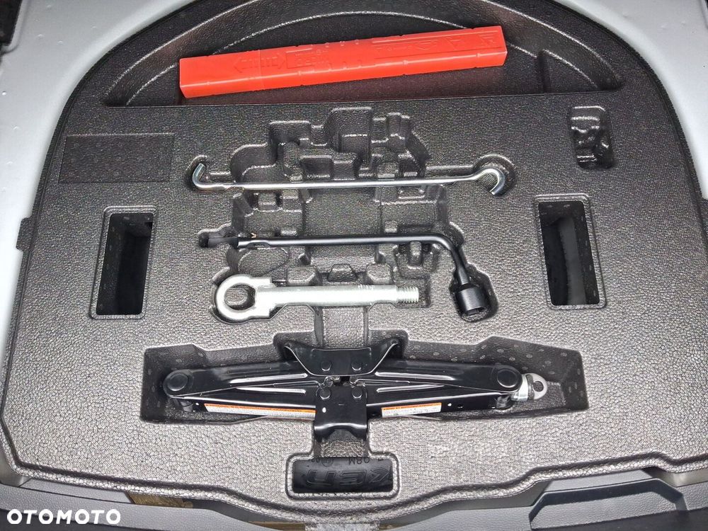 Toyota Corolla 1.8 Hybrid Style - 21