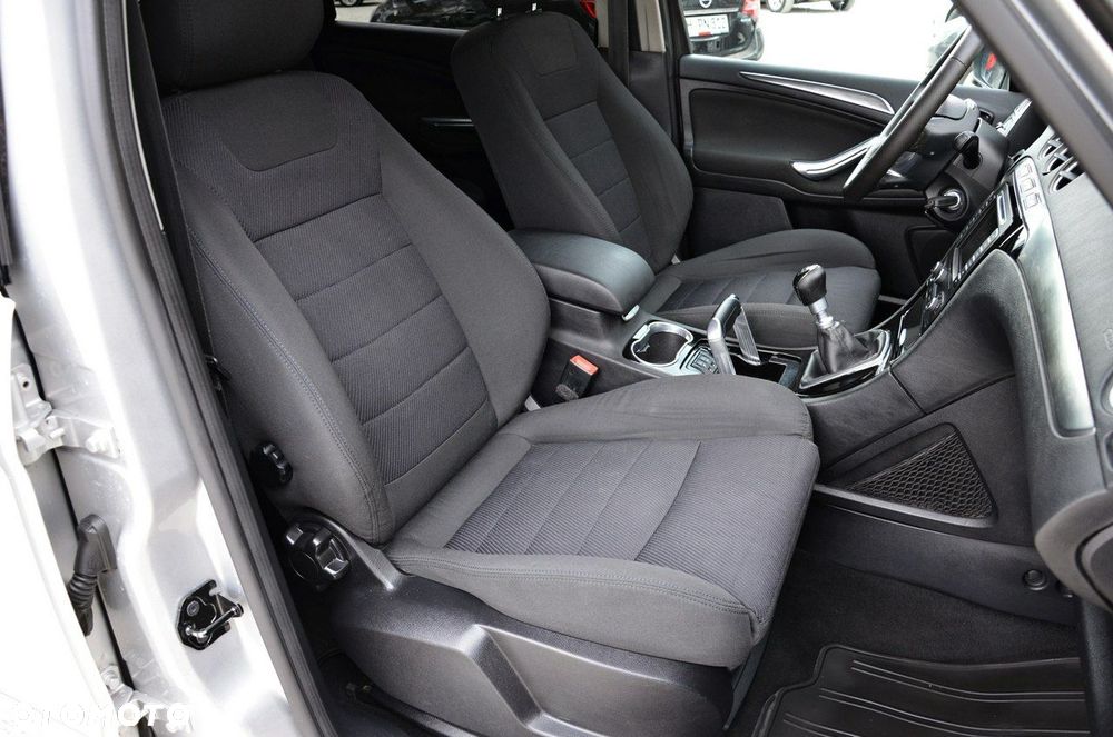 Ford Galaxy 2.0 TDCi Titanium - 39