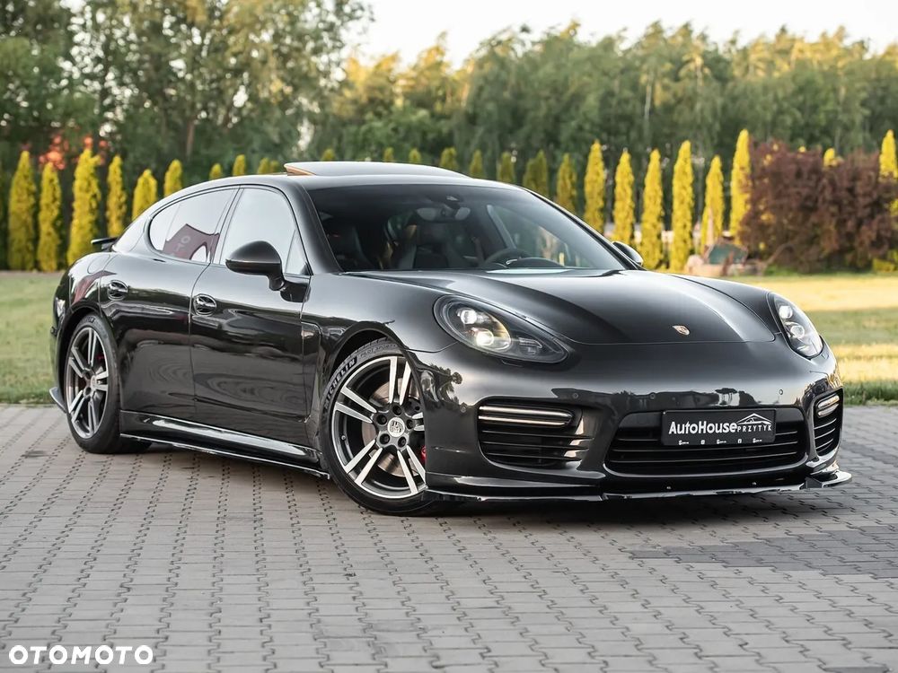 Porsche Panamera GTS - 2