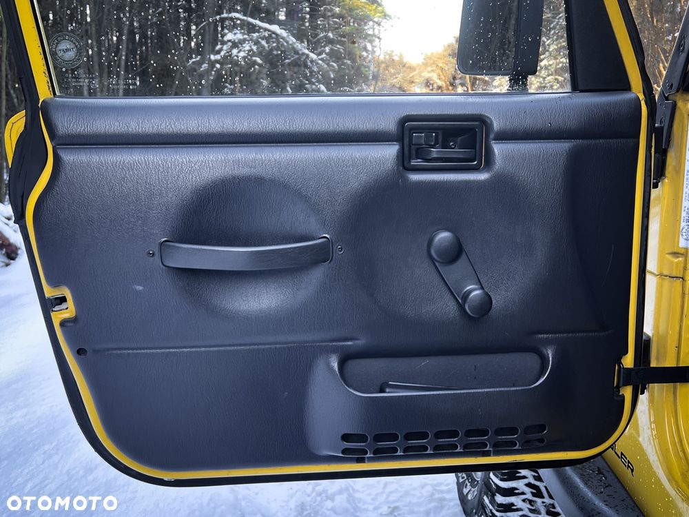 Jeep Wrangler - 27
