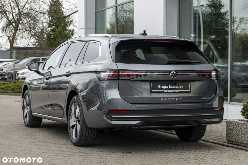 Volkswagen Passat - 7