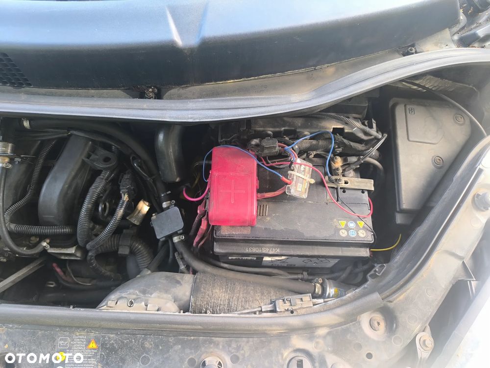 Renault Scenic 1.6 16V Confort Authentique - 19