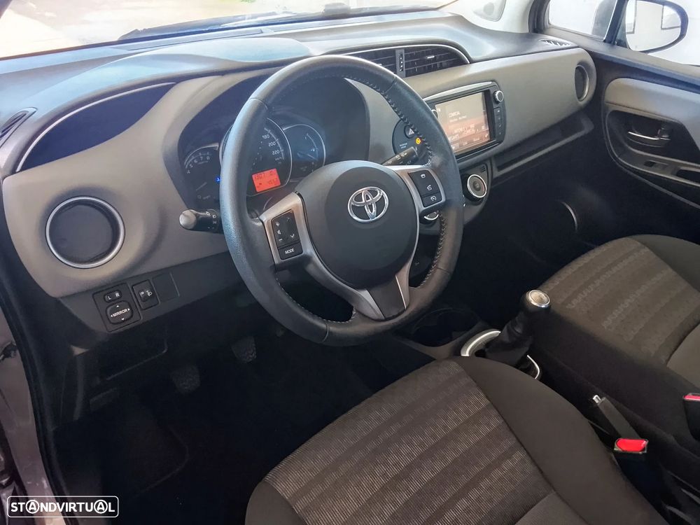 Toyota Yaris 1.0 VVT-i Comfort+P.Style - 7