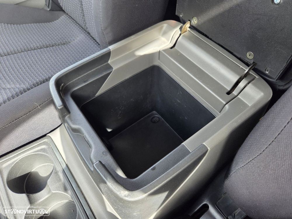 Mitsubishi Pajero 3.2 DI-D Auto Liberty - 28