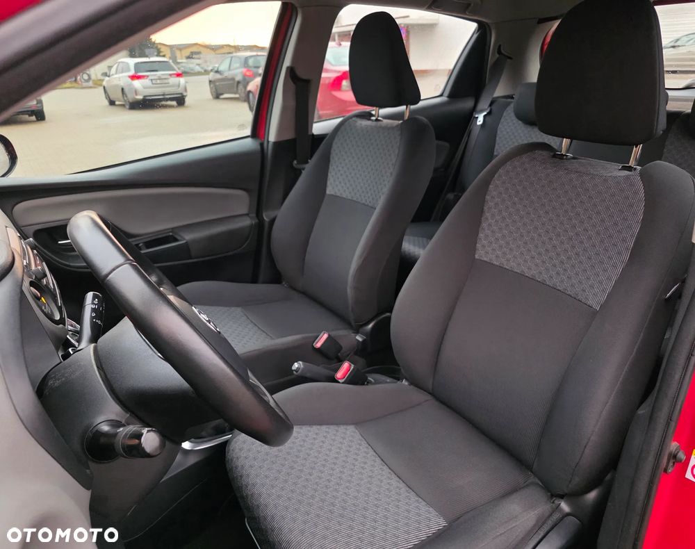 Toyota Yaris 1.33 Life EU6 - 19