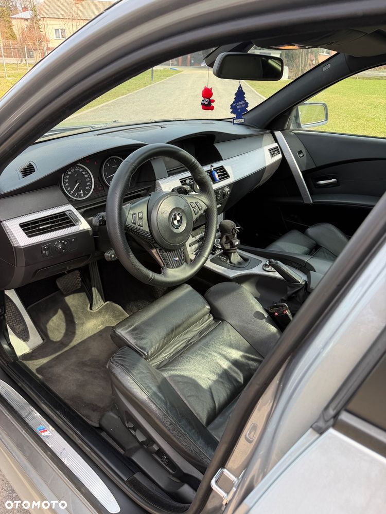 BMW Seria 5 - 25