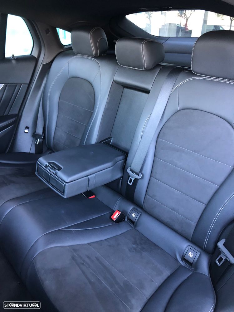 Mercedes-Benz GLC 220 d 4Matic 9G-TRONIC AMG Line - 31