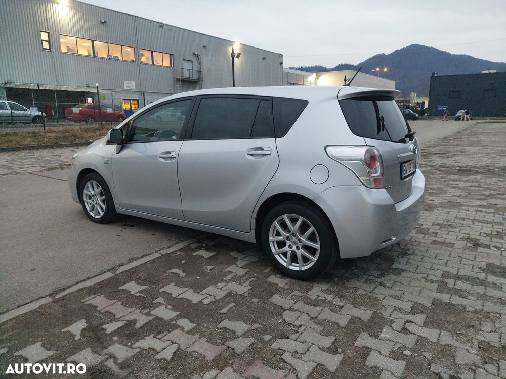 Toyota Verso - 4