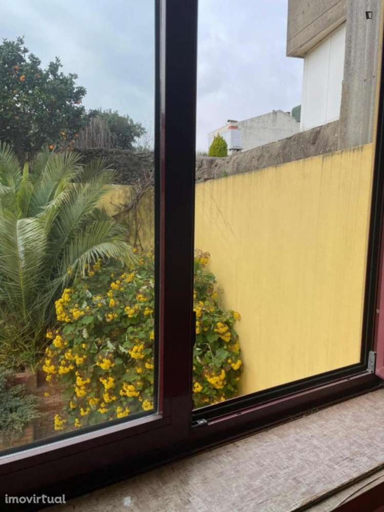 Quarto - localizado em Paranhos Porto - Grande imagem: 2/29