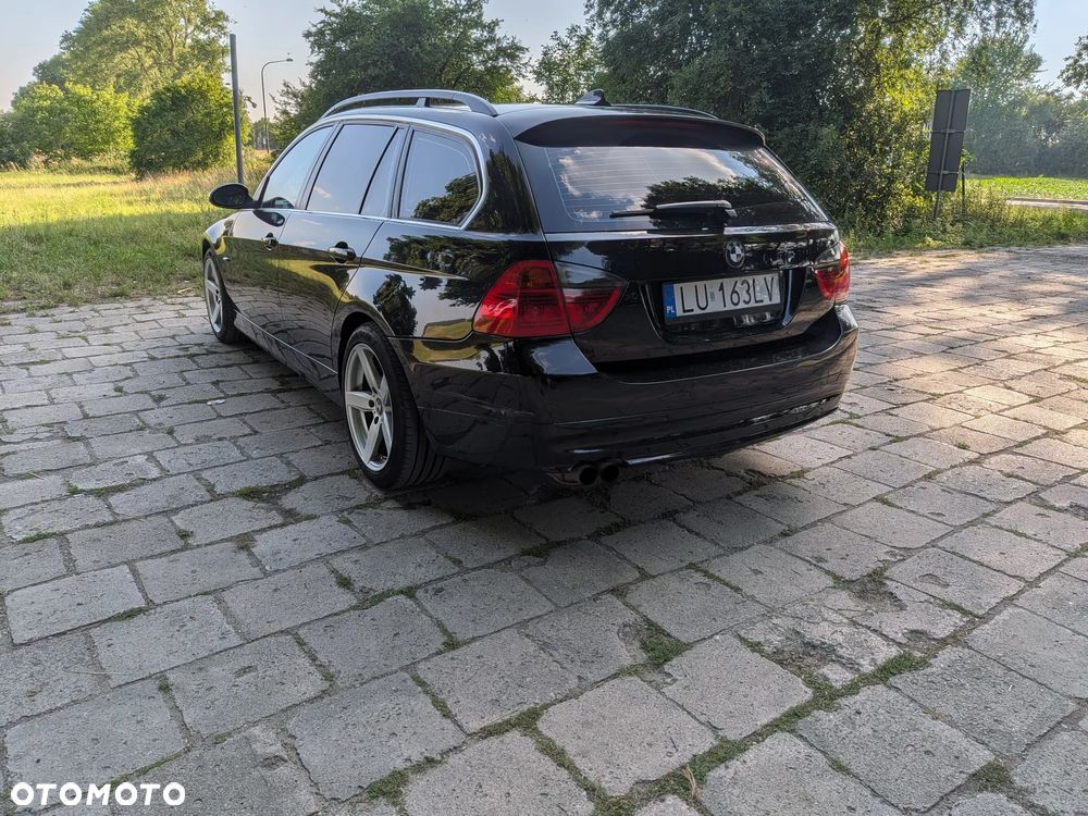 BMW Seria 3 325i - 6