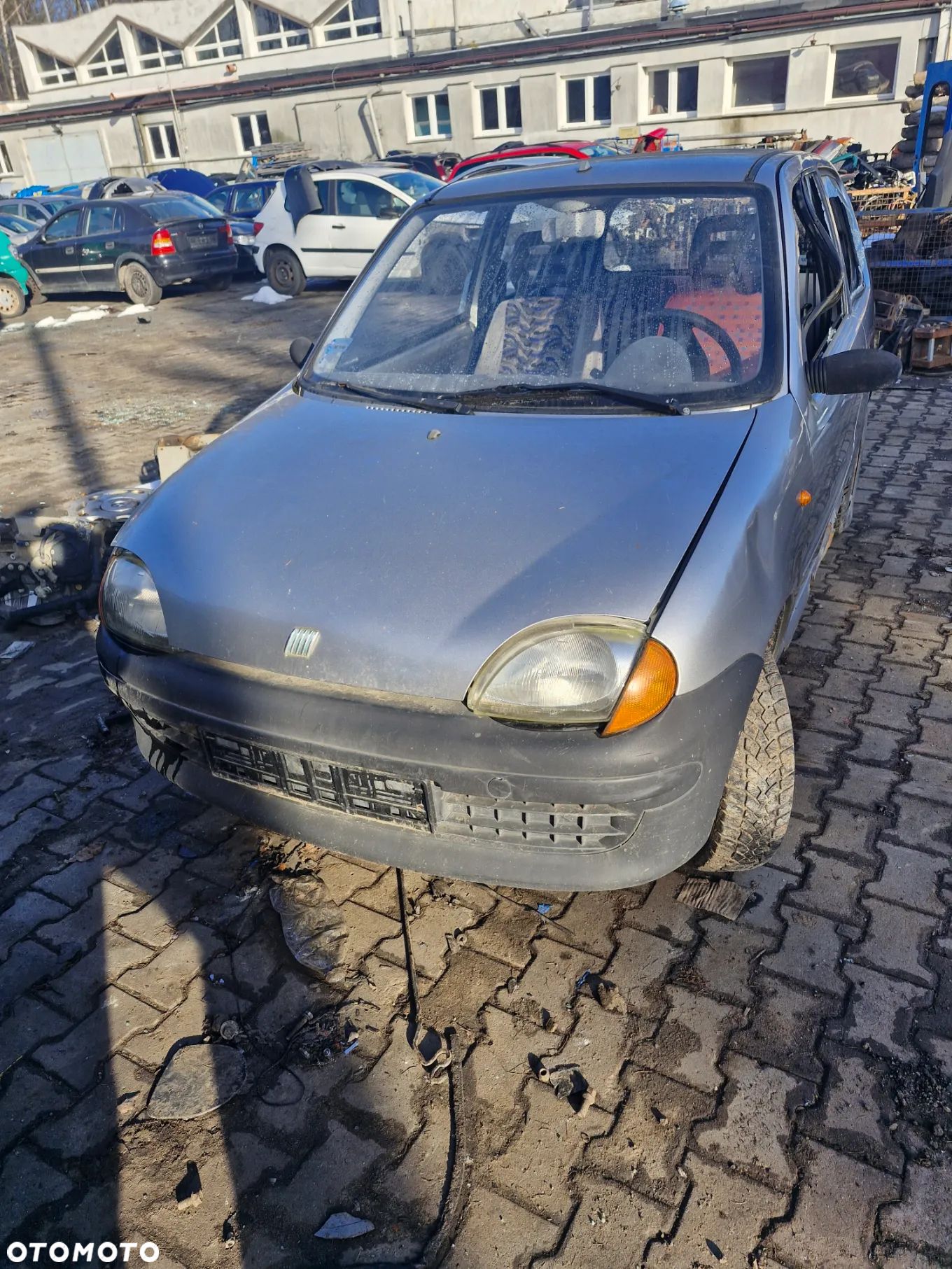 Fiat Seicento demontaż maska zderzak lampa drzwi lusterko fotel silnik skrzynia rozrusznik alternator - 1