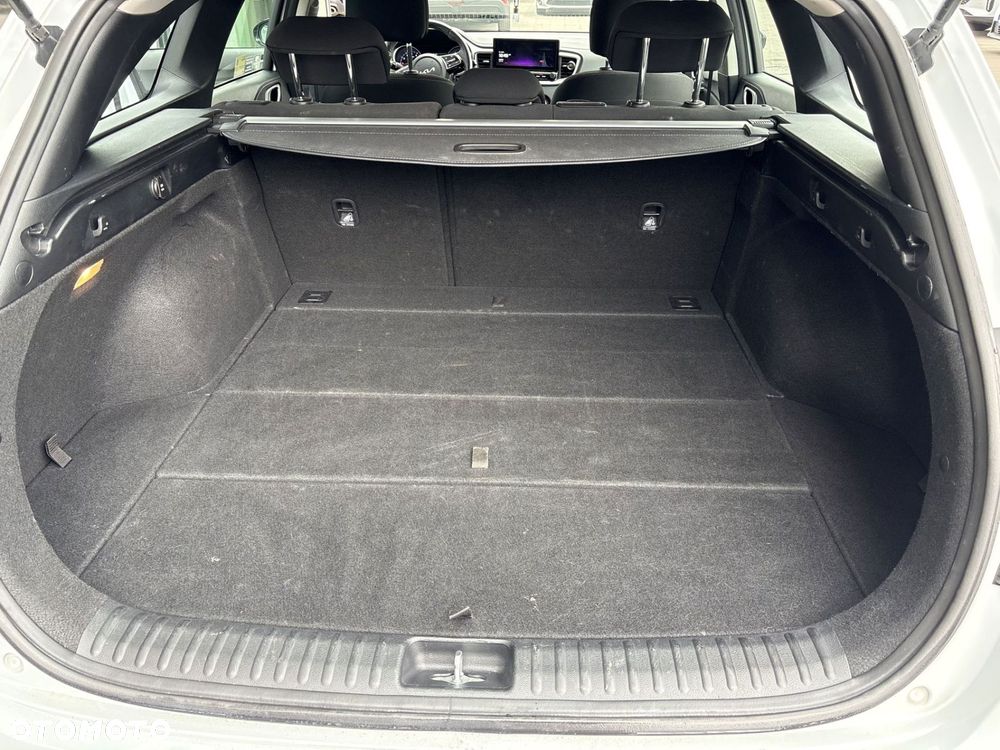 Kia Ceed 1.5 T-GDI M - 17