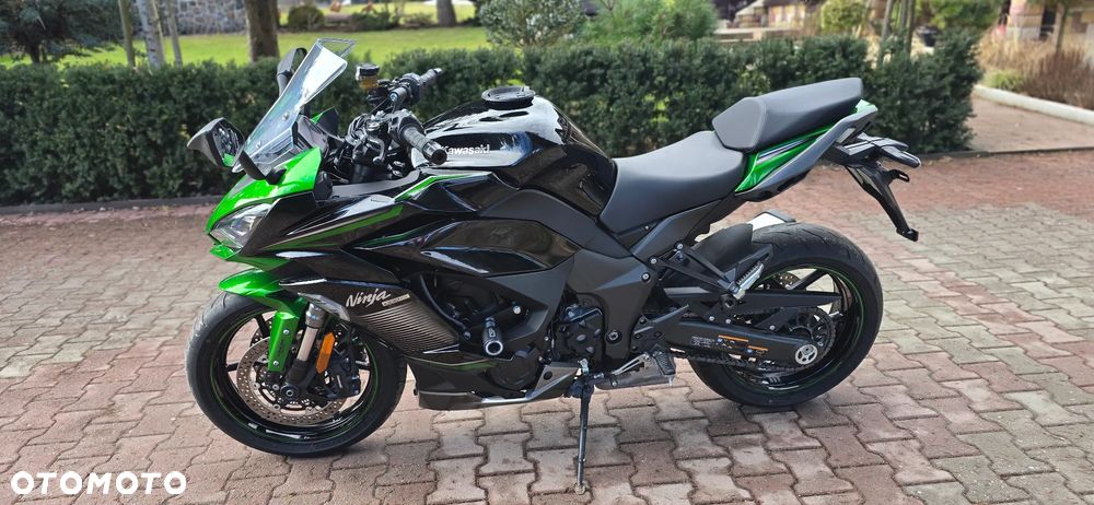 Kawasaki Ninja 1000 SX - 16