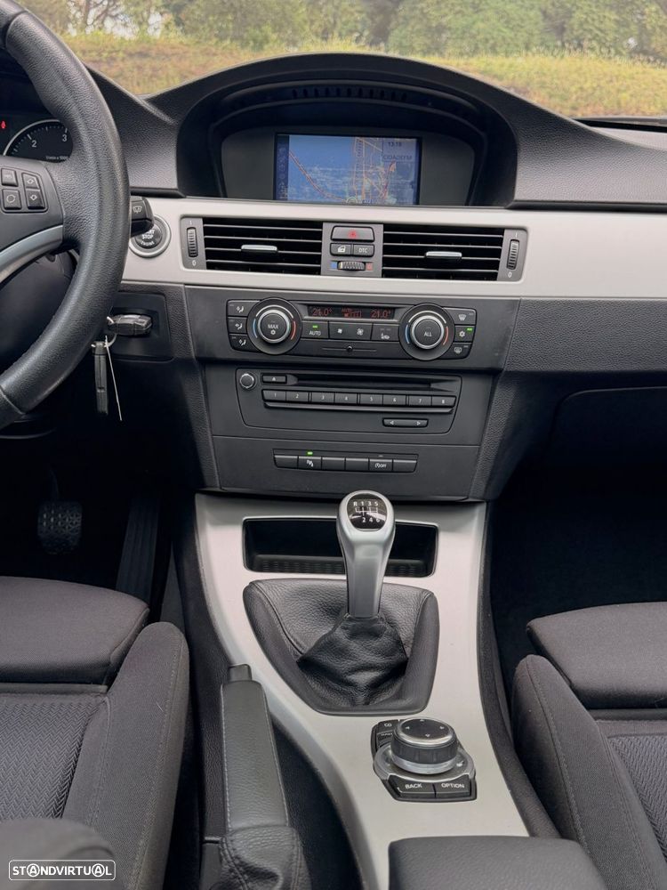 BMW 320 d Navigation - 20