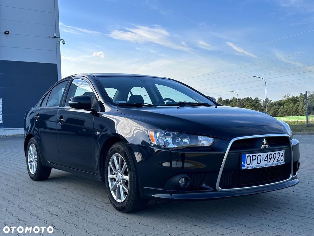 Mitsubishi Lancer 1.6 Invite - 1
