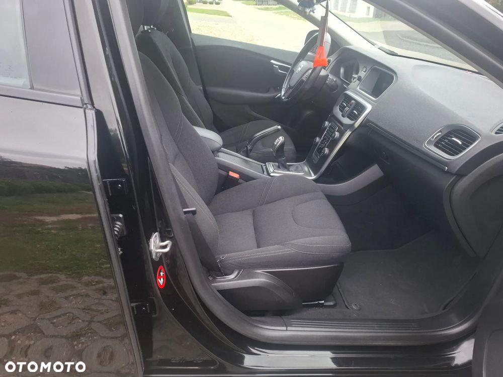 Volvo V40 D2 Kinetic - 15