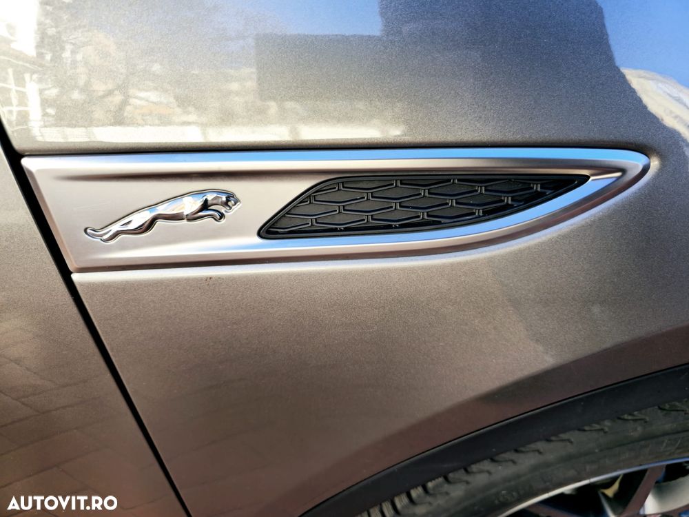 Jaguar E-Pace P200 AWD R-Dynamic HSE - 15