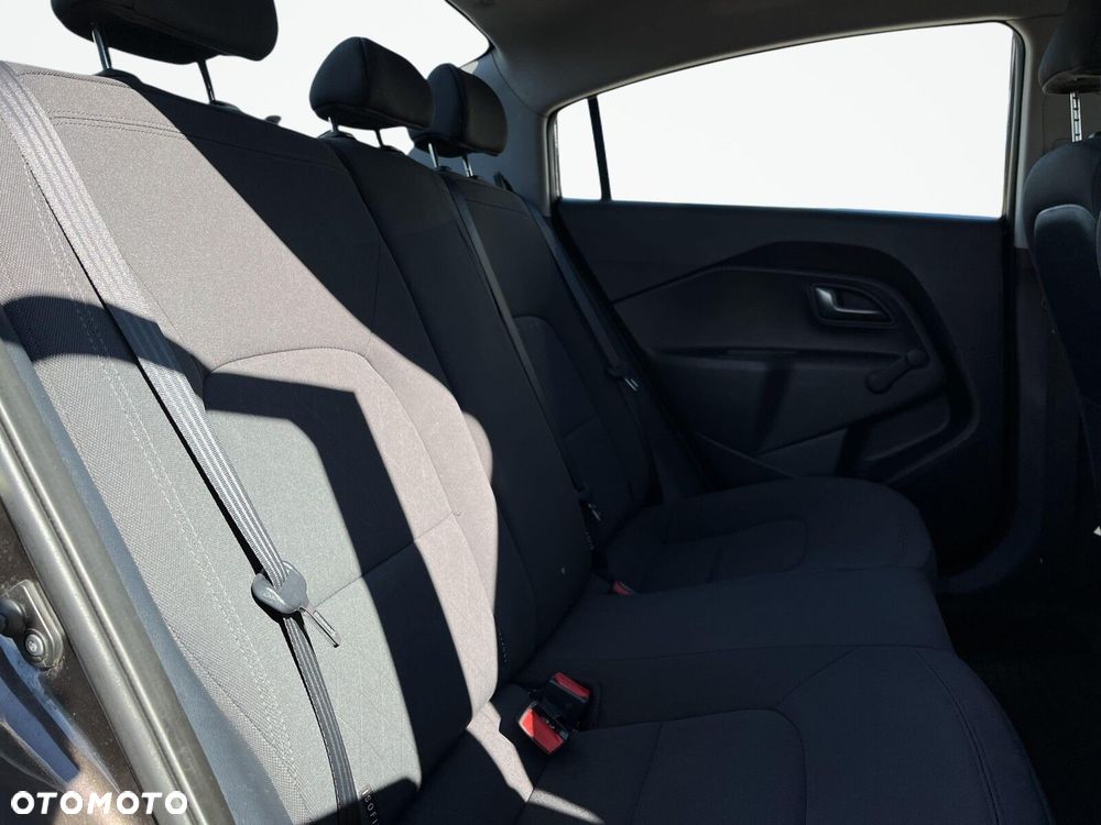 Kia Rio - 17