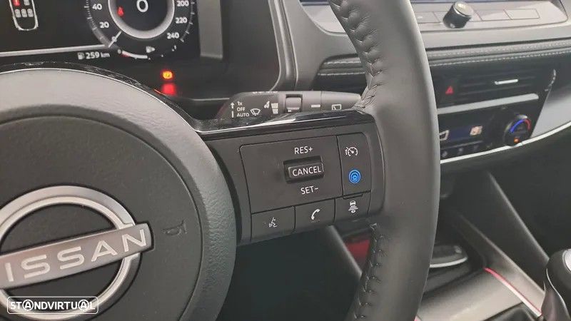 Nissan Qashqai 1.3 DIG-T N-Connecta LED - 15