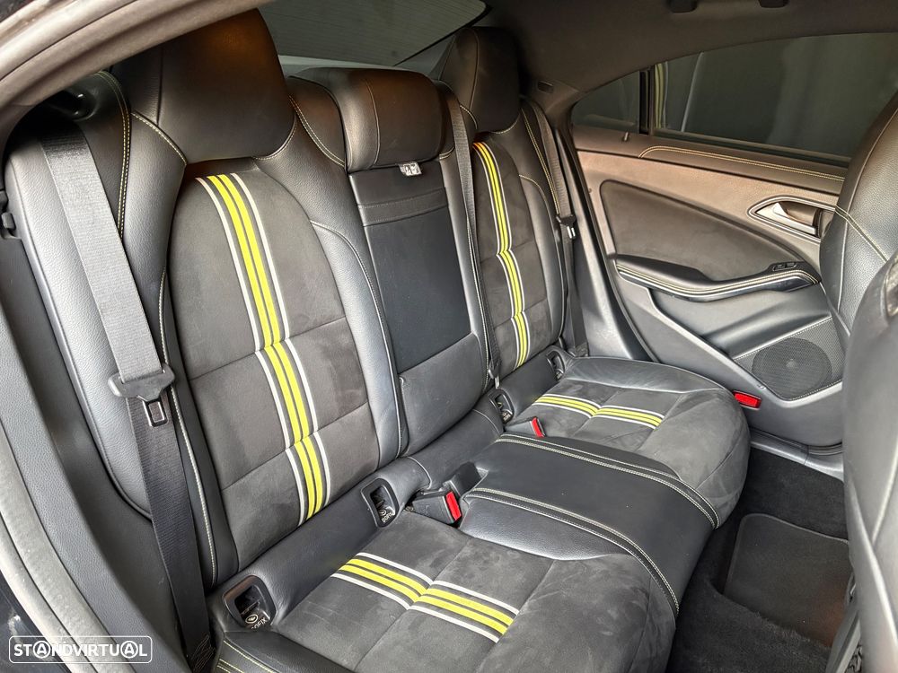 Mercedes-Benz CLA 220 CDI 7G-DCT AMG Line - 14