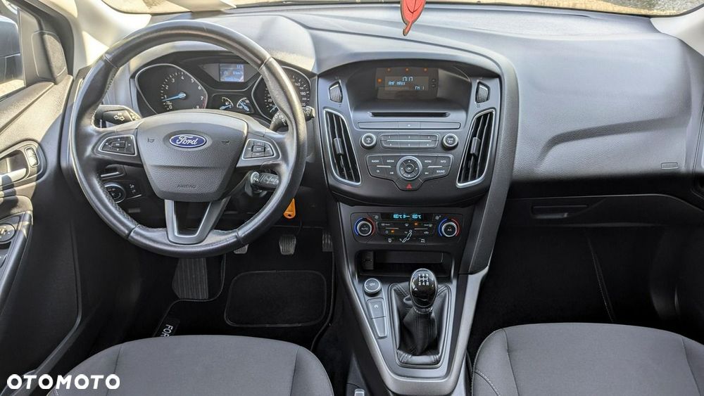 Ford Focus - 26