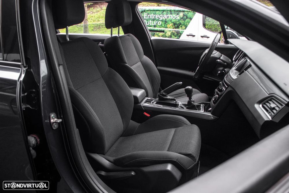 Peugeot 508 SW e-HDi 115 Stop&Start Access - 24