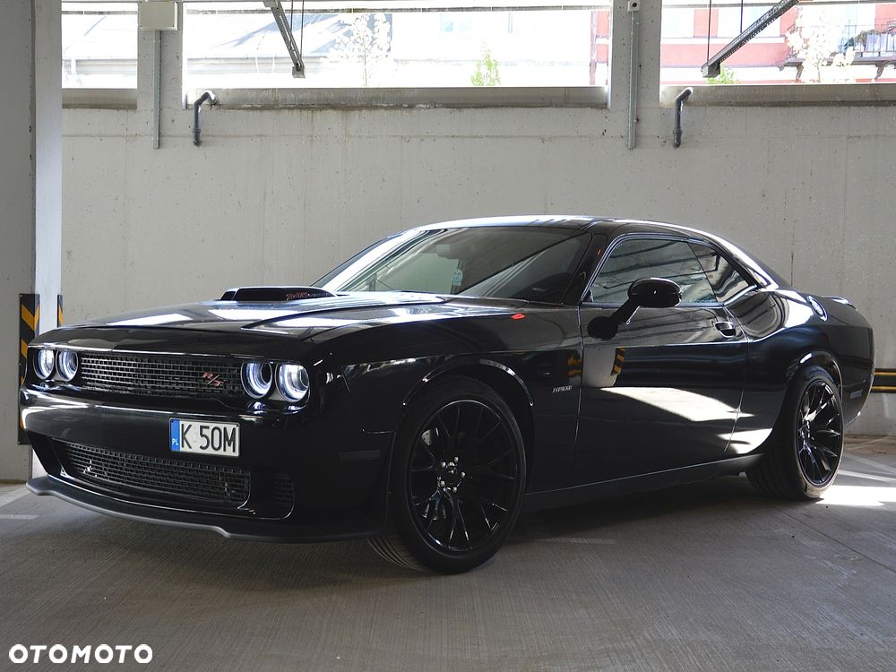 Dodge Challenger - 4
