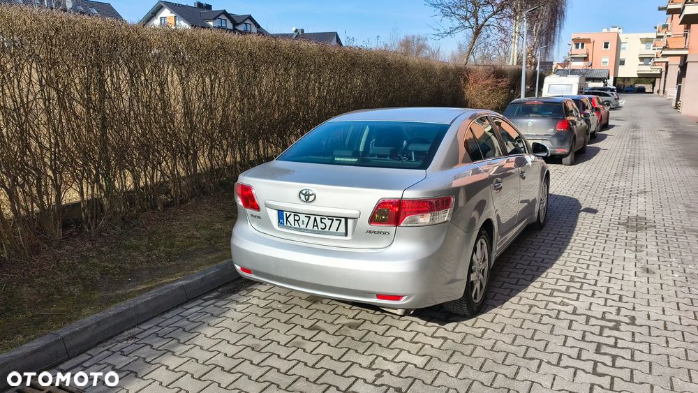 Toyota Avensis 1.8 Sol plus - 15