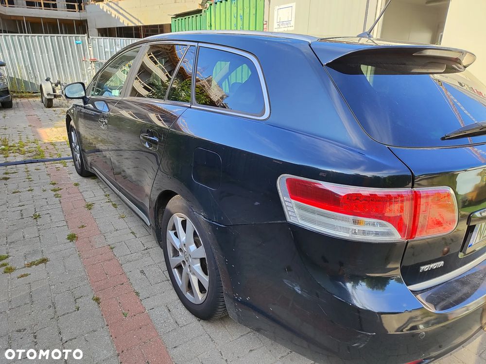 Toyota Avensis 2.0 D-4D Sol - 5