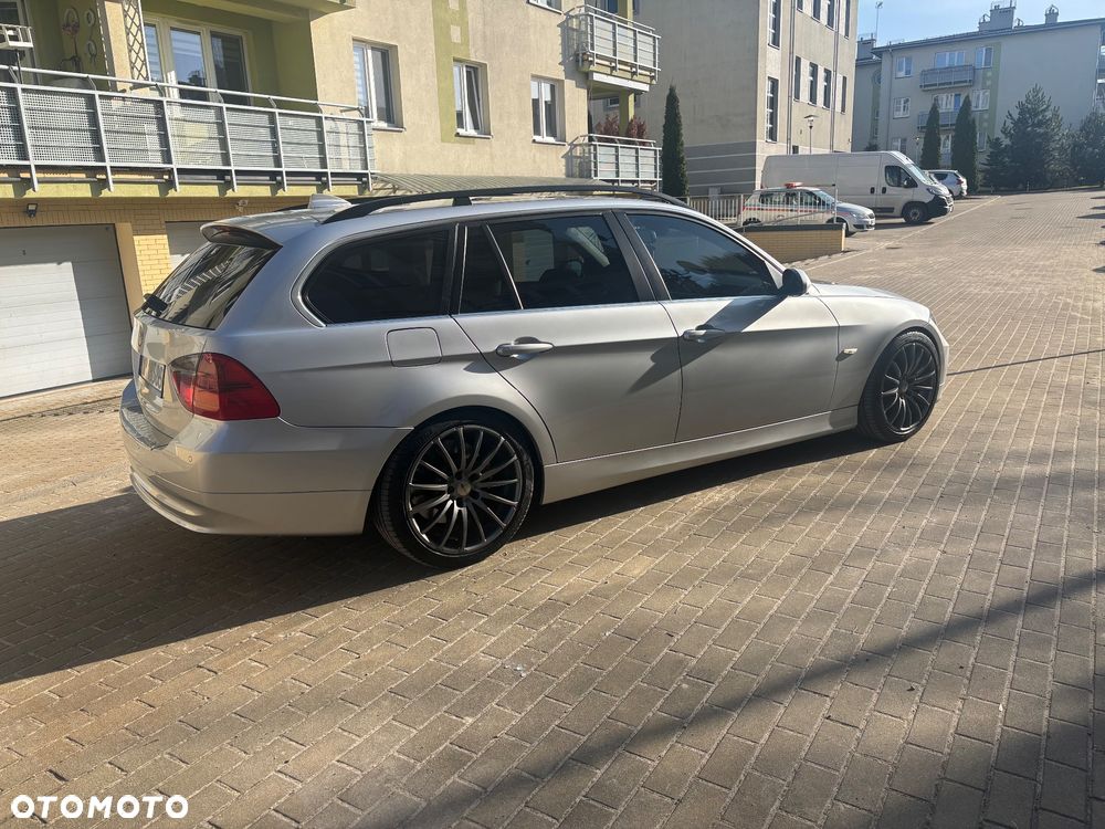 BMW Seria 3 325d DPF - 3