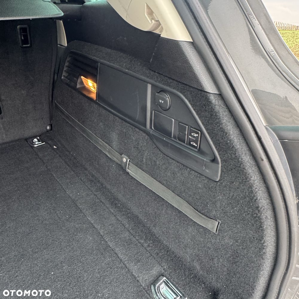 Volkswagen Touareg - 8