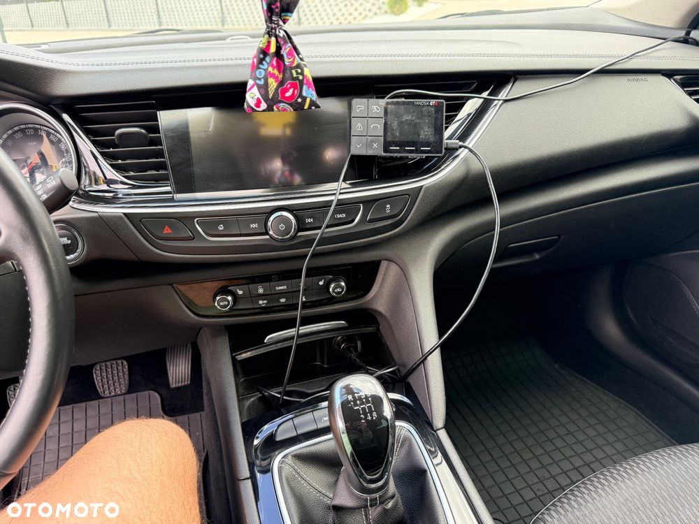 Opel Insignia 1.5 T Innovation S&S - 8