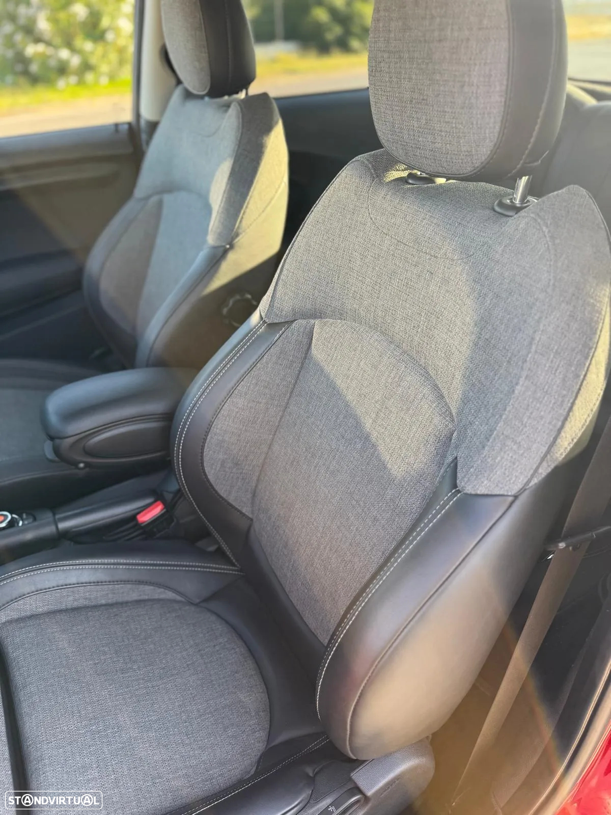 MINI 3 Portas Cooper D Aut. - 14
