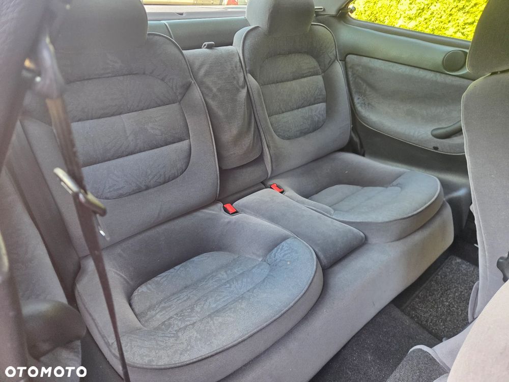 Peugeot 406 - 18