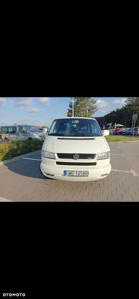 Volkswagen Multivan - 2